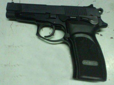 No se sabe de d�nde sac� el arma el ni�o