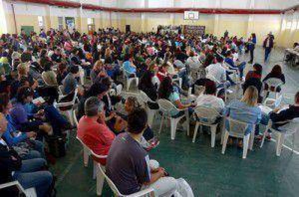 Docentes no descartan ir a las rutas la pr�xima semana