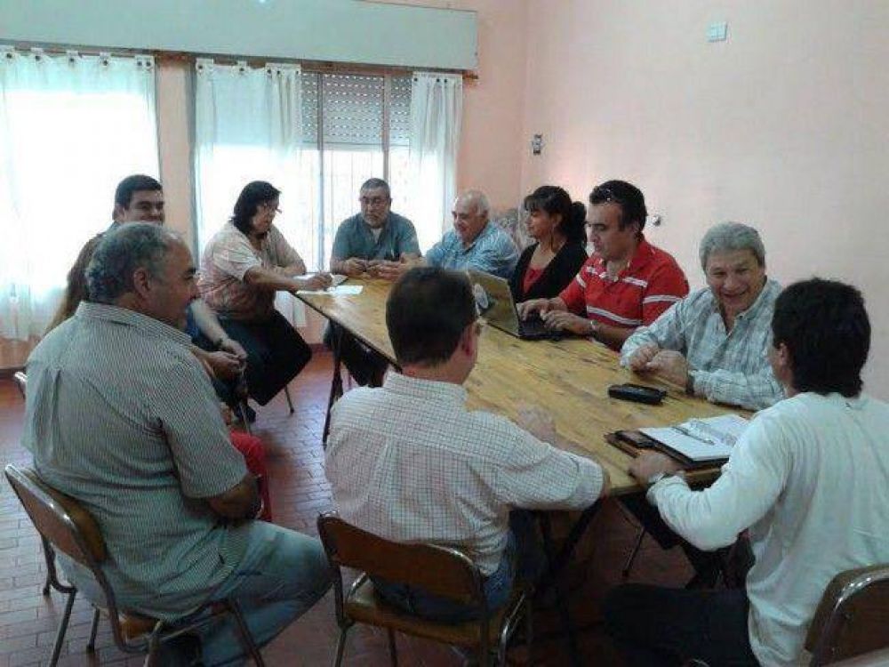 La Intersindical solicit� un fuerte aumento de las Asignaciones Familiares