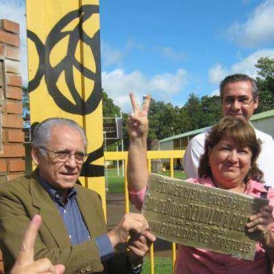 DDHH: Retiraron placa del dictador Bignone de la Expo Yerba y se�alizan la Jefatura de Polic�a