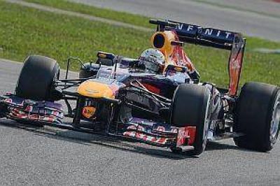 Vettel, inalcanzable en Malasia