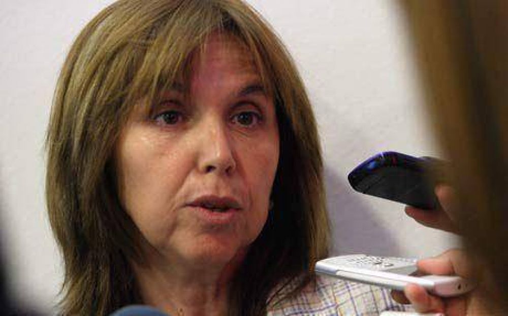 Arriola propone un sistema de seguridad con participaci�n popular e inclusi�n social