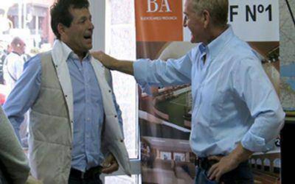 De Narv�ez y Curuchet se mostraron juntos