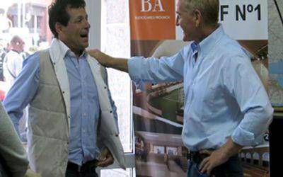 De Narv�ez y Curuchet se mostraron juntos