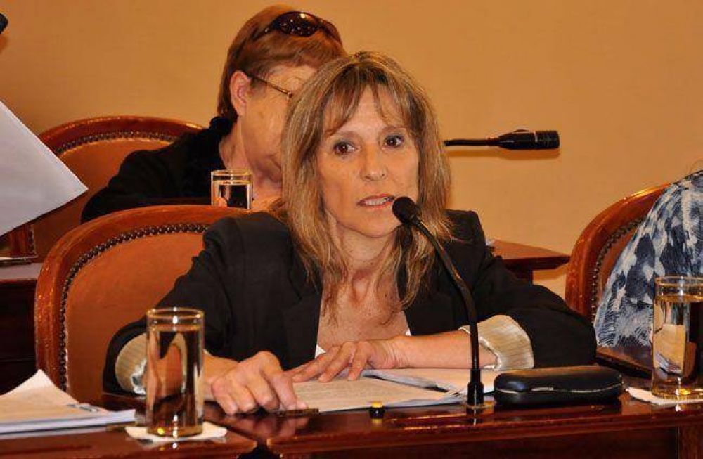 Impulsan una ordenanza para prohibir el uso de agrot�xicos en Santa Rosa