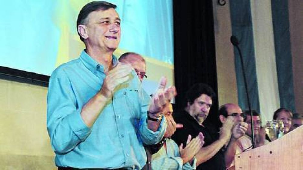 El FAP busc� cerrar filas detr�s de Binner pero, por ahora, sin radicales