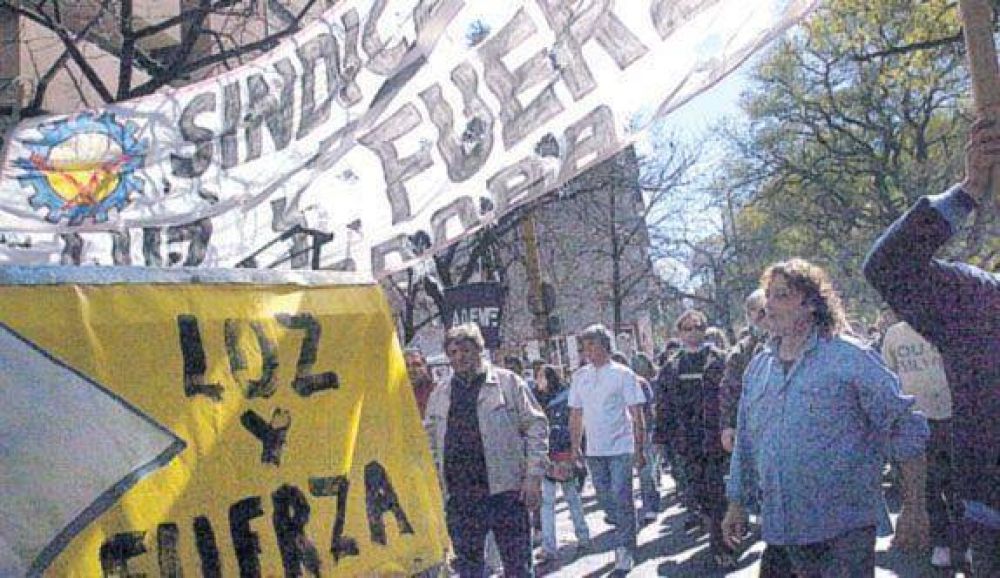 Hay a�n tres gremios que rechazan la oferta salarial de la Provincia
