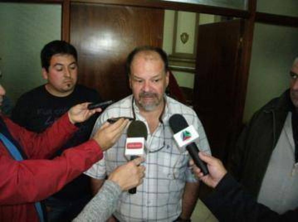 Los municipales aceptaron aumento ofrecido por el Ejecutivo