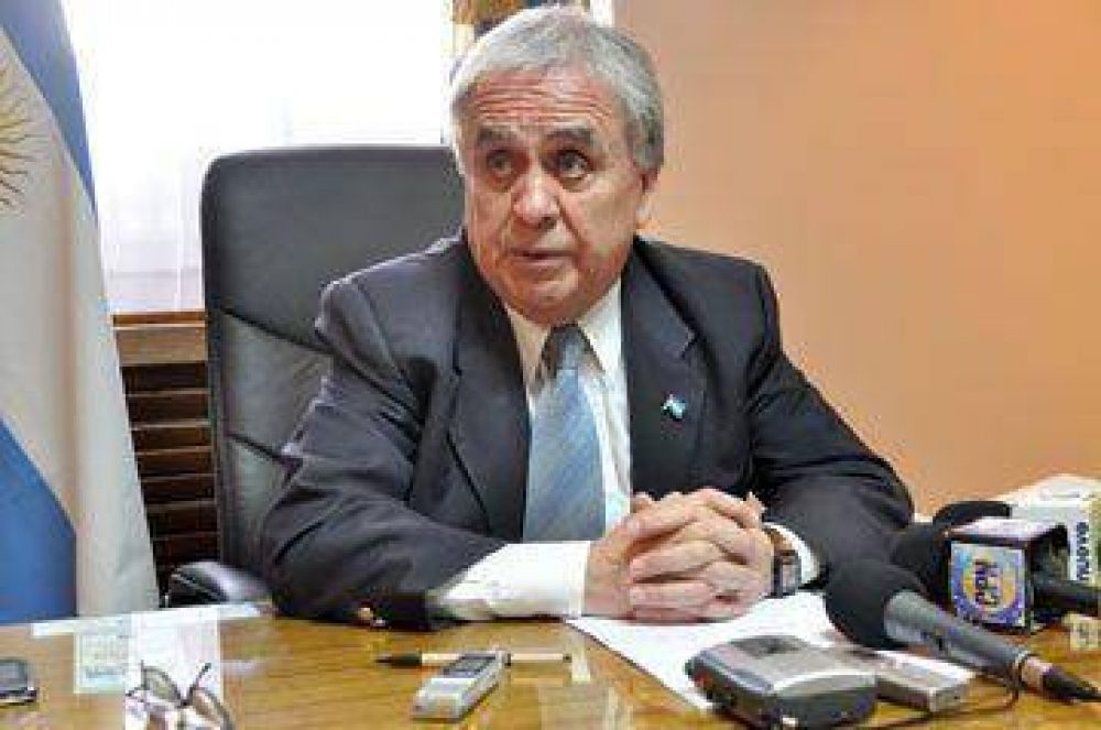 Cant�n: pienso gobernar hasta el 10 de diciembre de 2015
