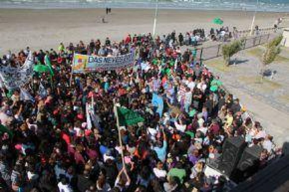 Frente A Una Multitud, Das Neves Pide Al Gobierno Que "Enfrente La Realidad"