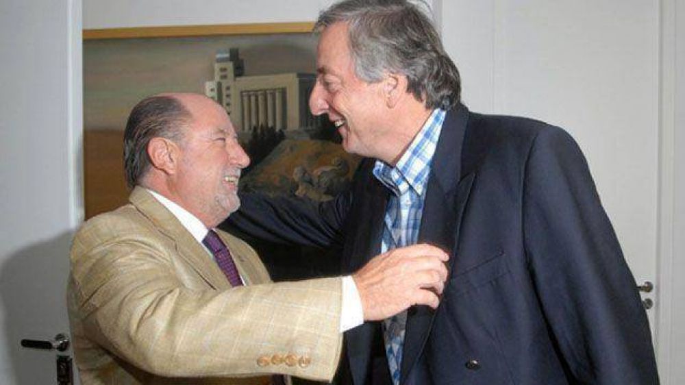  Busti convoca a los que "deseen ponerle un l�mite al kirchnerismo"