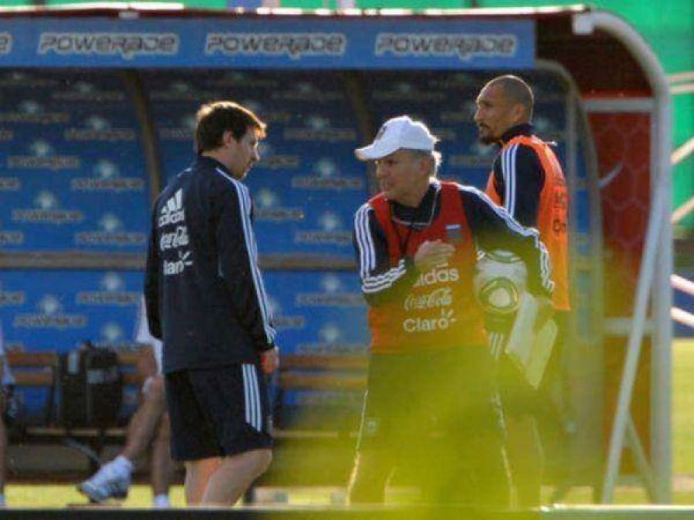 Sabella comenzar� a definir su cauteloso sistema para ir a la altura de La Paz