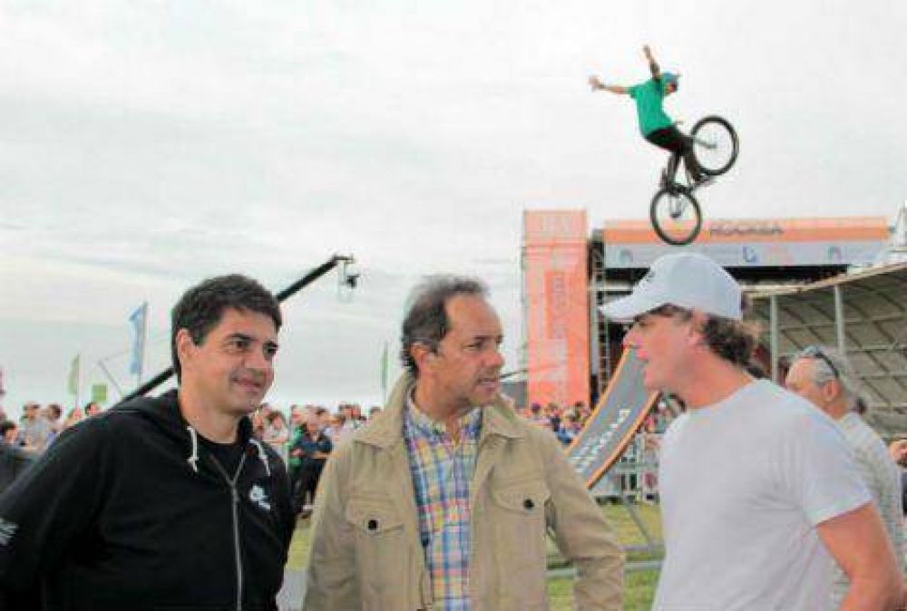 Daniel Scioli y Jorge Macri, juntos por el deporte y la m�sica