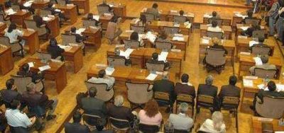 Legislatura: dos sesiones e ingresos de proyectos del Ejecutivo 