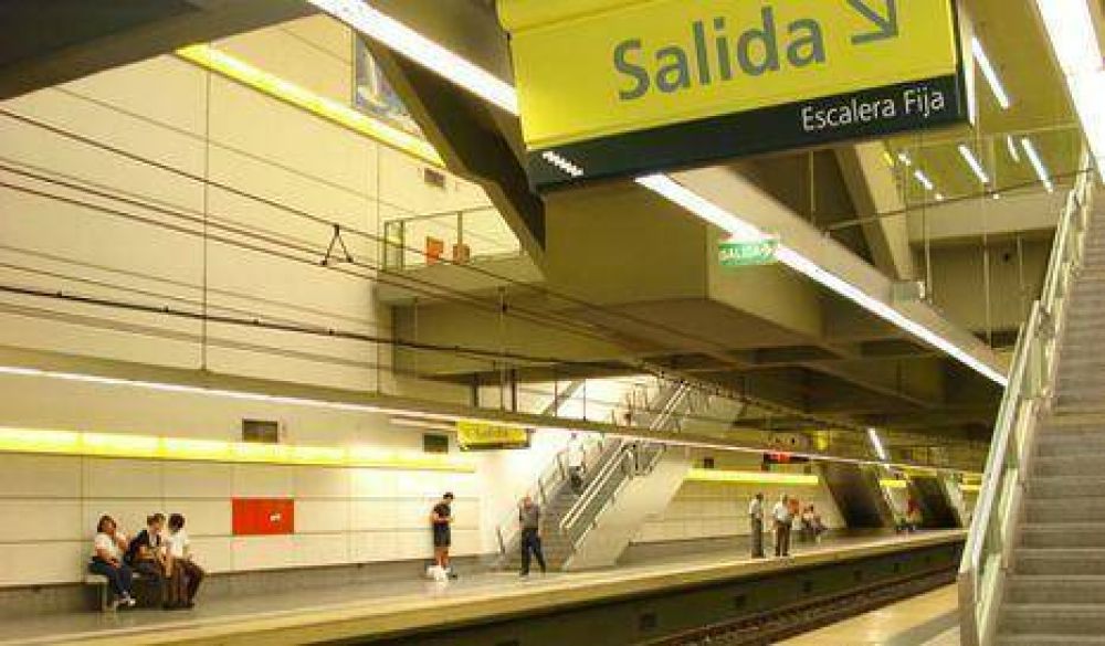 Lnea H: la mitad de las escaleras mecnicas no funciona