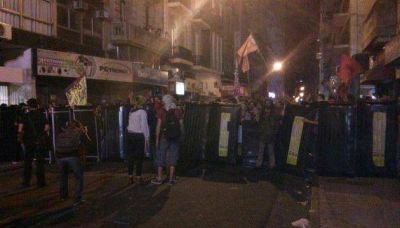 Sala Alberdi: enfrentamientos y tensi�n