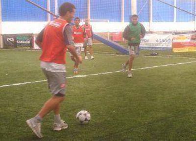 Quilmes har�a hoy la pr�ctica de f�tbol que no hizo el s�bado por las lluvias