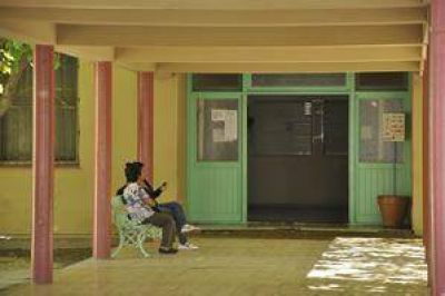 El hospital de Albard�n tiene un 50% de avance	