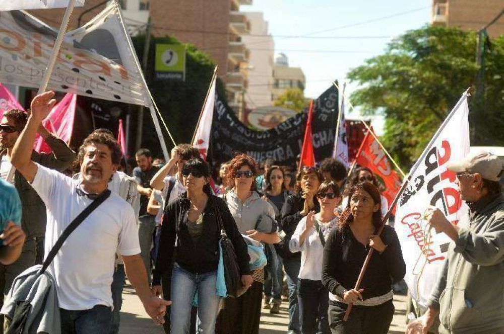 ATEN endurece el plan de lucha y pone un pie en las rutas