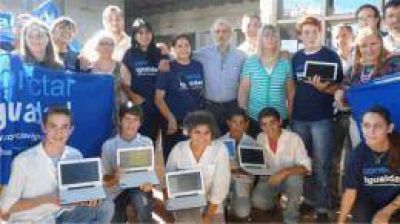 Aseguran que las notbooks impulsaron un modelo de ense�anza colectiva en las escuelas