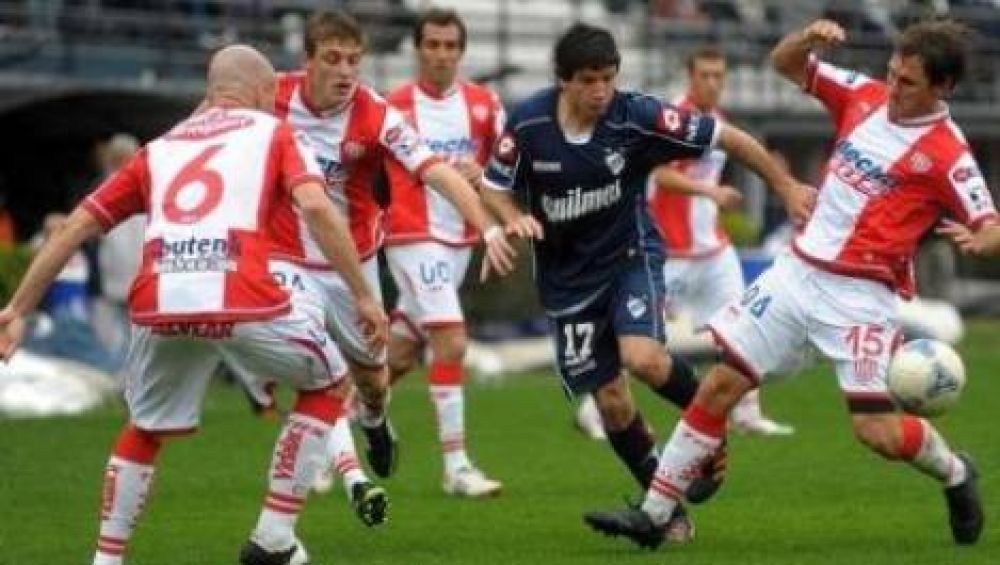 Uni�n ante un duro choque por la Copa