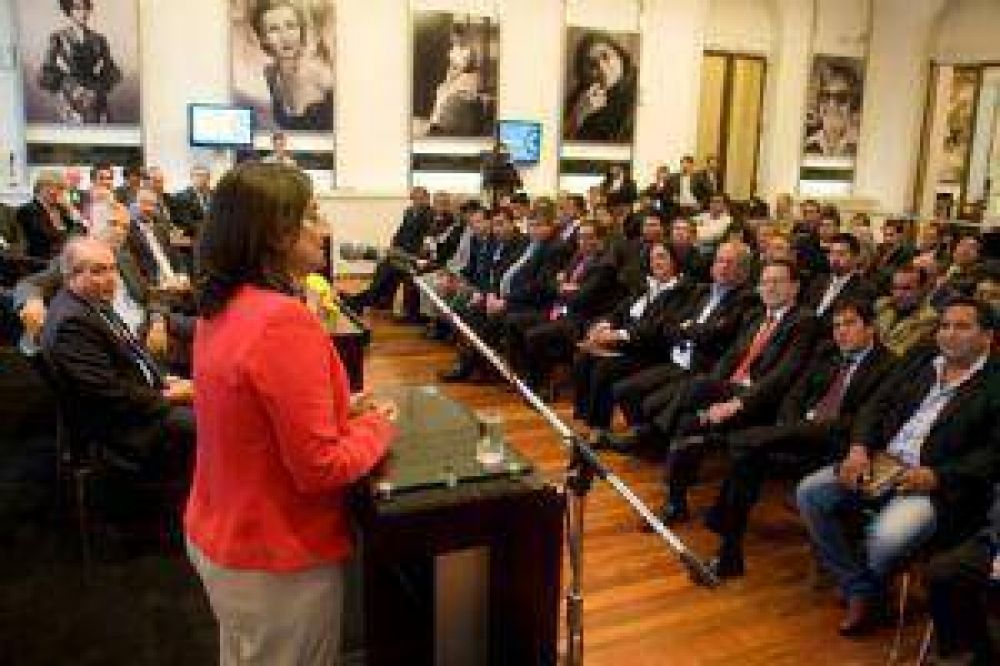 M�s de 44 millones de pesos destinar� la Naci�n en obras para el Valle Central