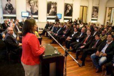 M�s de 44 millones de pesos destinar� la Naci�n en obras para el Valle Central