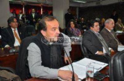 Santa Mar�a recibe a diputados de la comisi�n de Asuntos Constitucionales