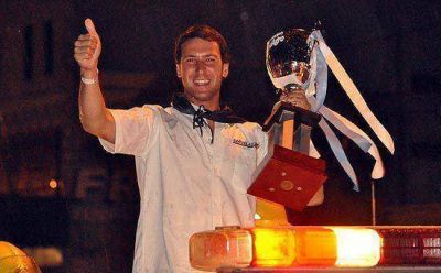 Gran recibimiento para Nicol�s Pezzucchi