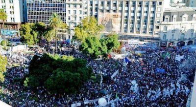 Marchas y actos en todo el pa�s al cumplirse un aniversario del Golpe