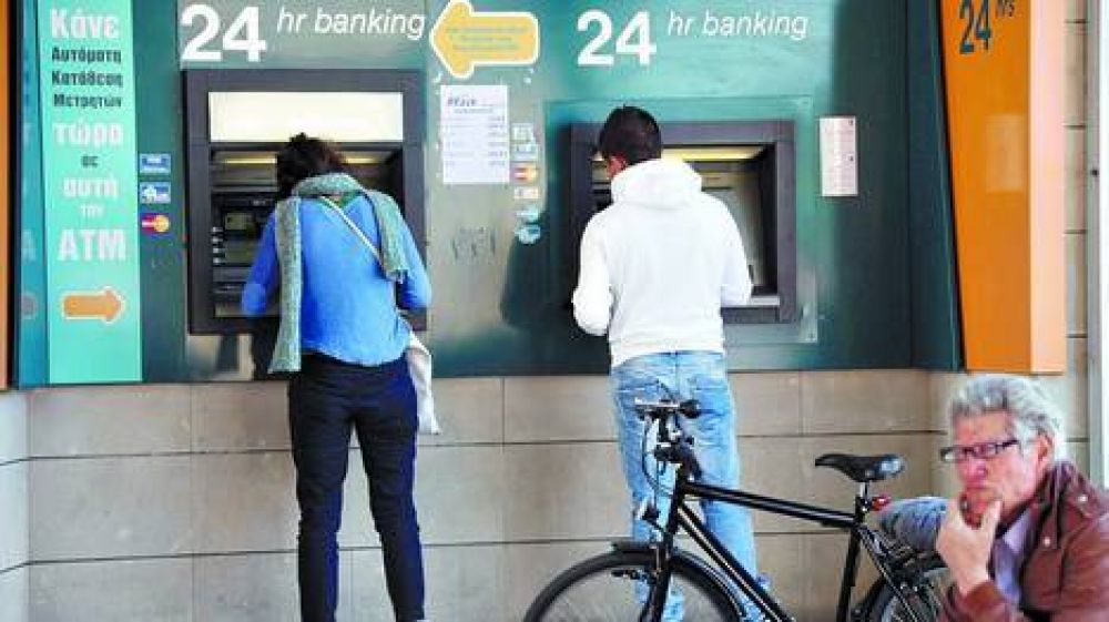 Endurecen el corralito en Chipre: s�lo 100 euros por d�a