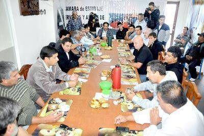 Finalmente, esta tarde se har� la reuni�n con ministros, por el puerto