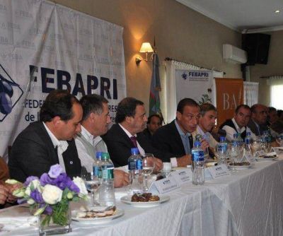 No surgen soluciones concretas sobre el uso de los agroqu�micos
