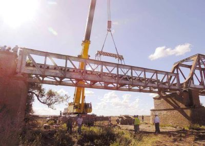 El puente volvi� a Paso Mayor