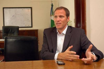 9.000 estatales rionegrinos faltan a trabajar cada d�a