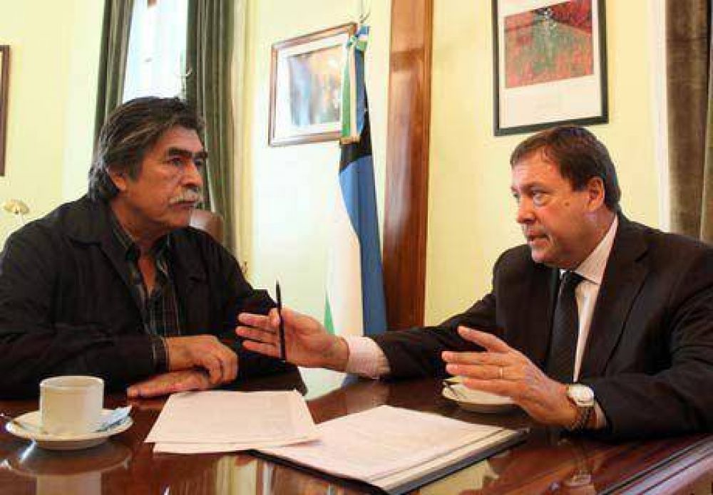 Reuni�n de Weretilneck con Paillalef: Plan calor, cooperativas y municipios, entre los temas