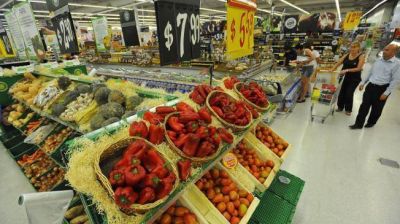 Emplazan a hipermercados a vender verdura del Mercado de Abasto local