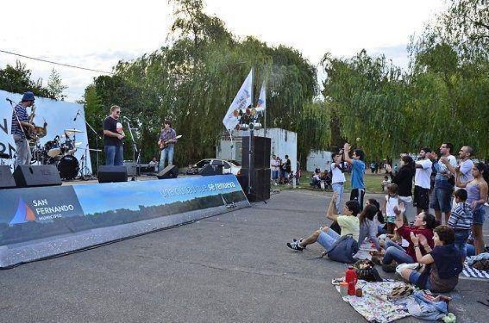 Los vecinos se sumaron al San Fernando Rock en la Costanera