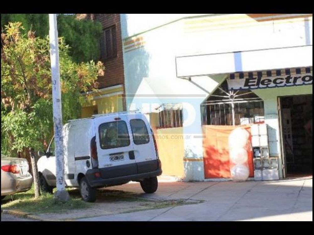 Crece el n�mero de veh�culos que se estacionan sobre la vereda