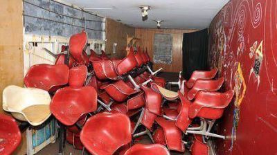As� qued� la sala Alberdi tras la larga ocupaci�n