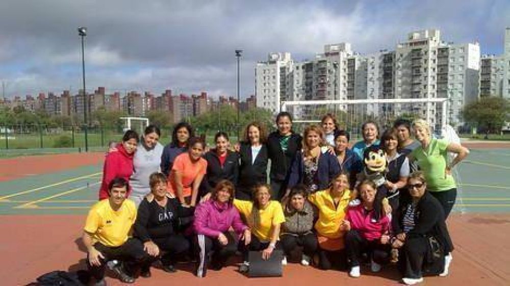 La Estaci�n Saludable de la ciudad, un refugio para �amigas deportistas"