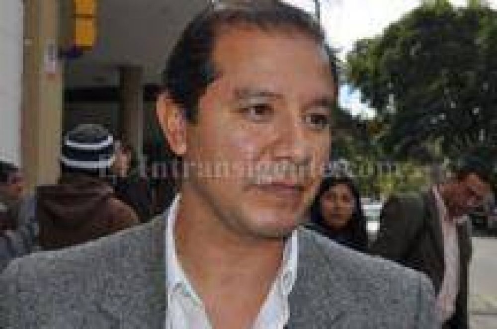 Elecciones 2013: La UCR Salta ir�a a internas por Miguel Nanni y Virginia Cornejo