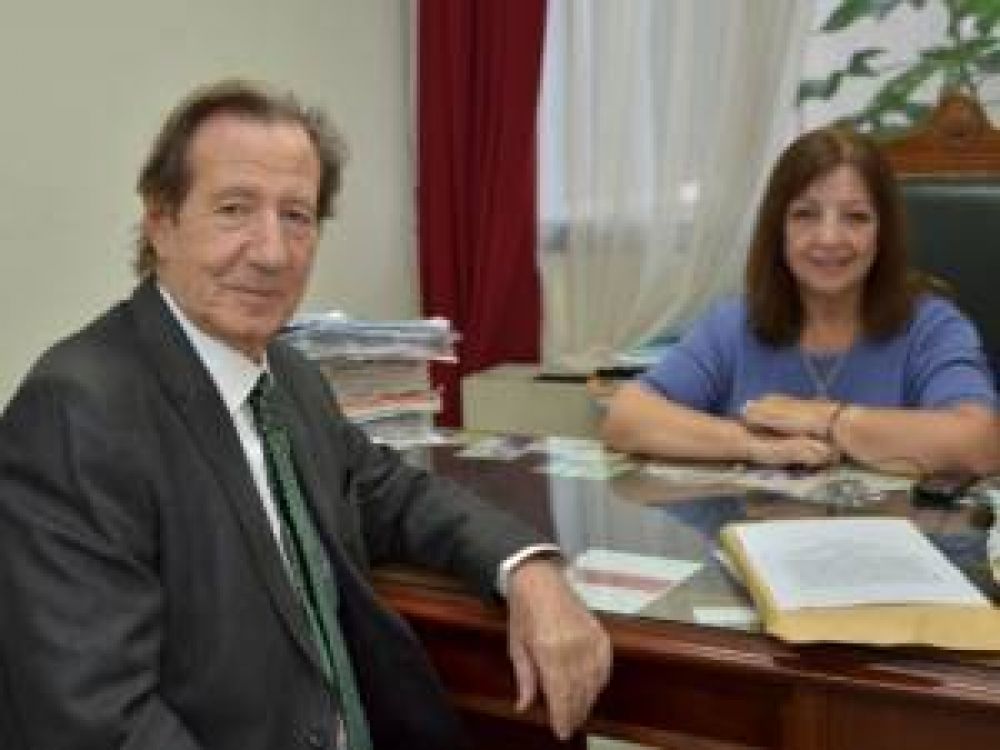 Leandro Despouy entreg� el informe de la AGN a la jueza Mirtha Esley
