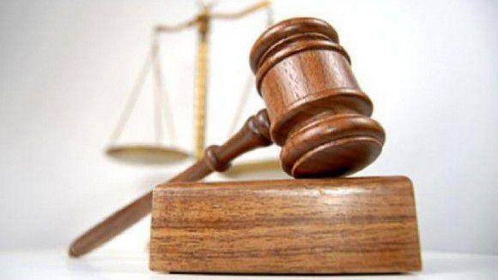 La Justicia declar� inconstitucionales varios art�culos de la Constituci�n modelo 2006