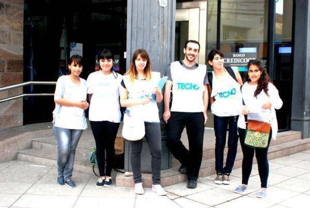 TECHO realiz� una jornada de cazasocios en el centro