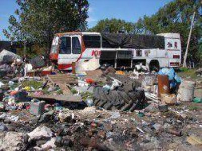 9 de Julio: Conmoci�n por el caso de una familia que vive en un basural