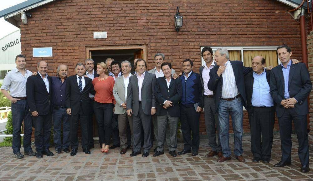 ENCUENTRO DE INTENDENTES DE LA TERCERA SECCI�N ELECTORAL 