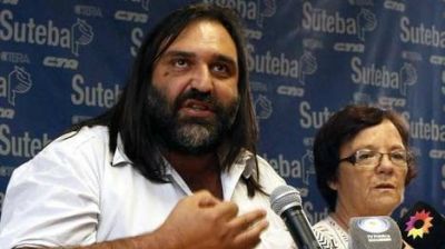 Cargadas en Twitter al preceptor que lidera la protesta docente bonaerense
