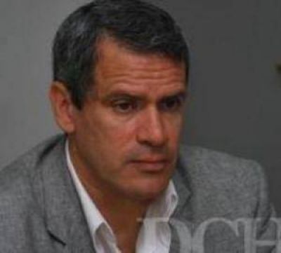 Tarjebus: Corregido advierte contradicciones en la norma porque el chofer seguir� manejando dinero