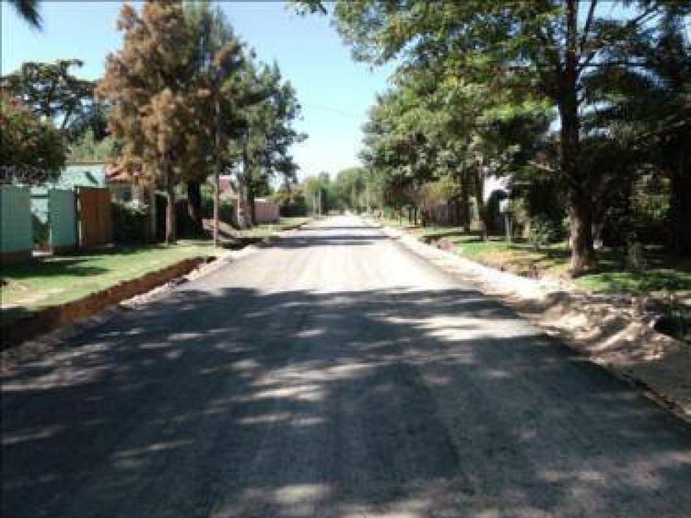 Escobar: La obra de asfalto en la calle San Mart�n se encuentra en un 70 % de su ejecuci�n